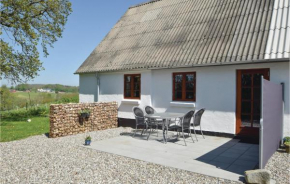 Amazing Apartment In Juelsminde With Kitchen, Juelsminde